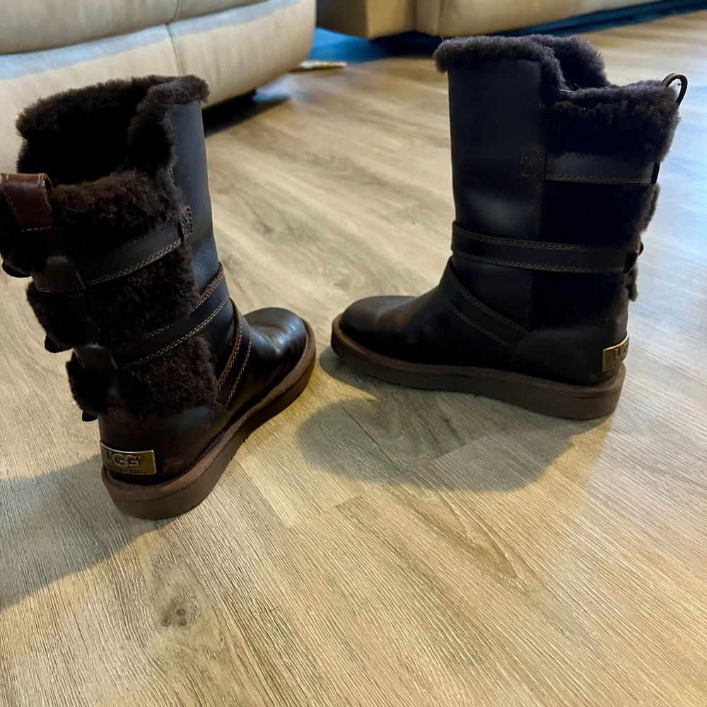 Uggs Winter Boot - image 4